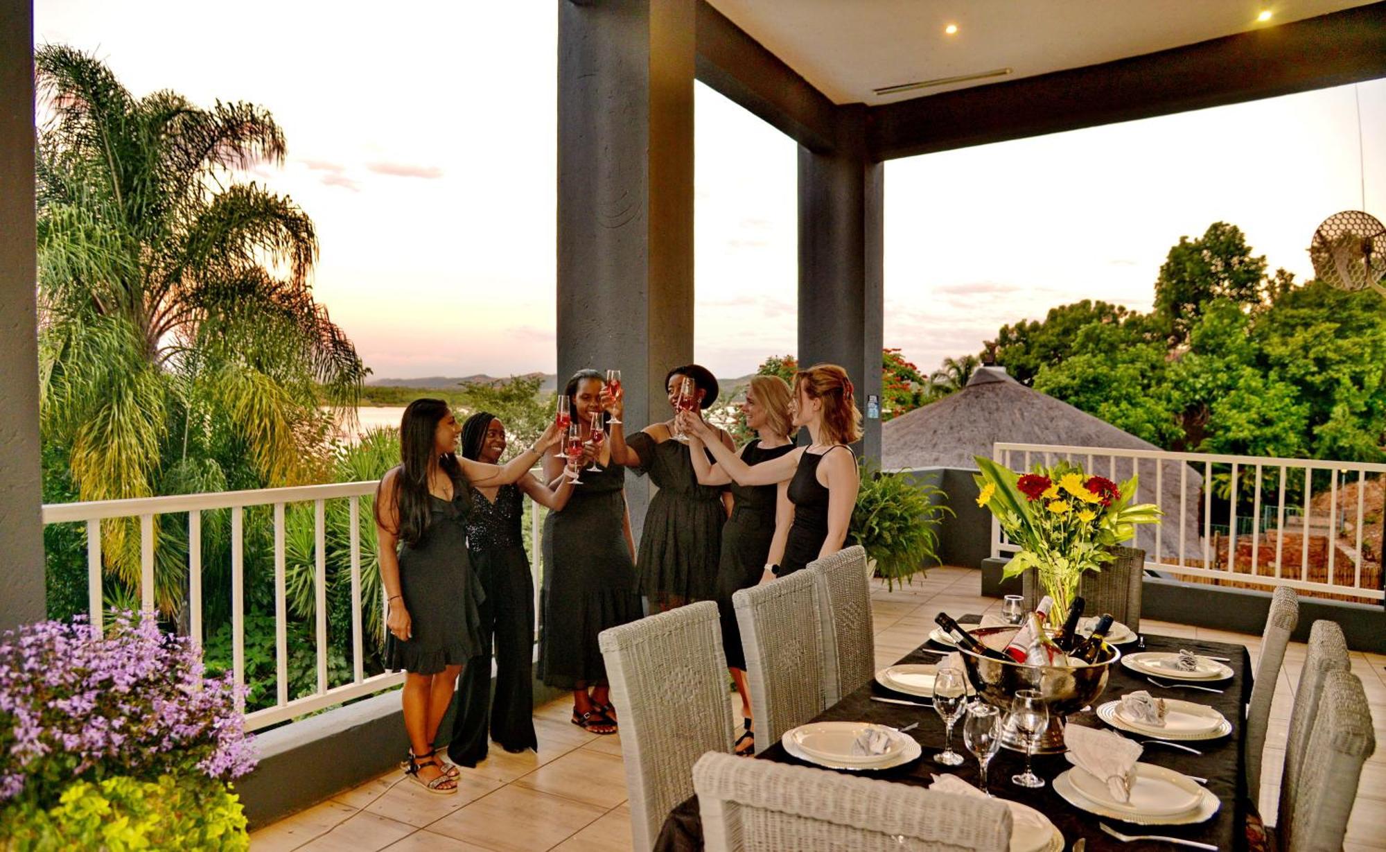 The Shore House Hartbeespoort Exterior photo
